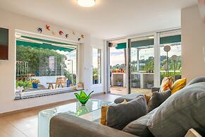 Designer Luxury Two Bedroom Apartment