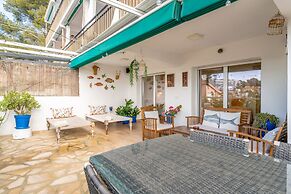 Designer Luxury Two Bedroom Apartment