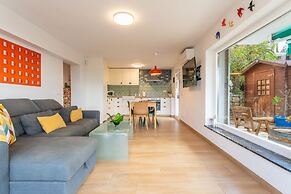 Designer Luxury Two Bedroom Apartment