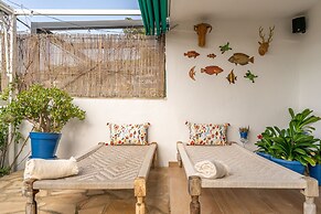 Designer Luxury Two Bedroom Apartment