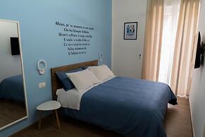 Yes I Know My Room - Storico