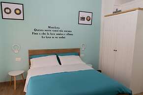 Yes I Know My Room - Storico