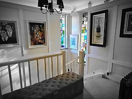 The Cool Belfast Home