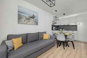 Modern Apartment in Kolobrzeg by Renters