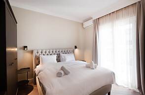 Primavera' Seafront apt with tower view