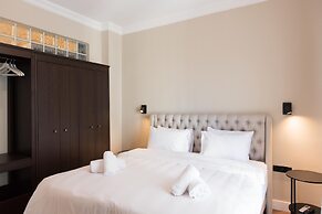 Primavera' Seafront apt with tower view