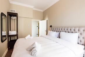 Primavera' Seafront apt with tower view