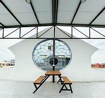 OYO 75465 Lucky Hoste