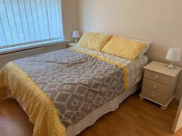 Stunning 3-bed House in Cheadle