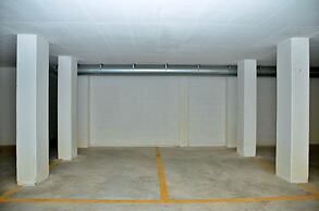 Charming Studio Apartment With Garden View