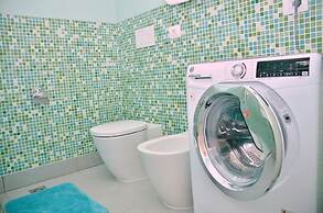 Charming Studio Apartment With Garden View