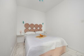 Motława River Old City Studio by Renters