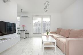 Motława River Old City Studio by Renters