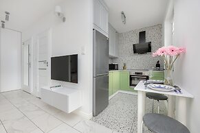 Motława River Old City Studio by Renters