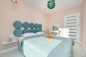 Motława Old City Apartment by Renters