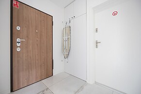 Motława Old City Apartment by Renters