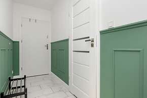 Motława Old City Apartment by Renters