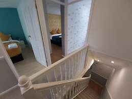 Beautiful and Luxurious 4-bed House in Essex
