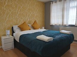 Beautiful and Luxurious 4-bed House in Essex