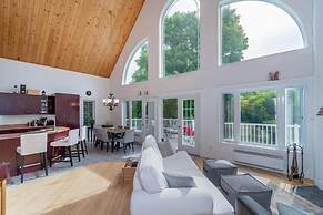 La Dolce Vita - Home Away From Home