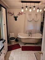 La Dolce Vita - Home Away From Home