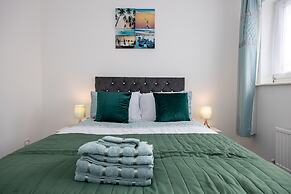 Captivating 3-bed House in Blackburn