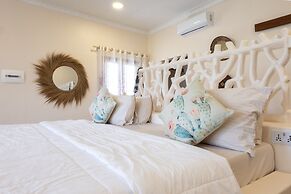 RoRi Private Luxury Villas