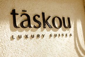Taskou Luxury Suites