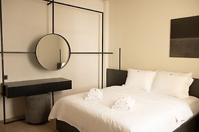 Taskou Luxury Suites