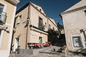 Giardini Calce Luxury Rooms