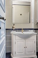 Karmelicka Stylish Apartment by Renters