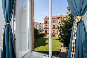 Karmelicka Elegant Apartment by Renters