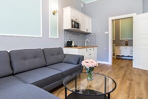 Karmelicka Elegant Apartment by Renters