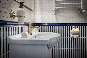 Karmelicka Stylish Studio by Renters