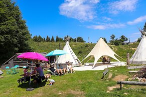 Village Tipi