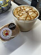 Geodome Glamping With sea Views Near Pendine