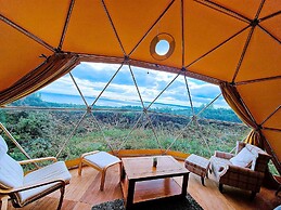 Geodome Glamping With sea Views Near Pendine