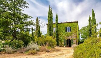 An Ancient Convento in Tuscany now With Pool for a Great Holiday