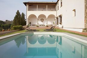 Castello Lorenzo Heart of Tuscany Renaissance Villa With Pool