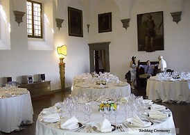 Castello Lorenzo Heart of Tuscany Renaissance Villa With Pool