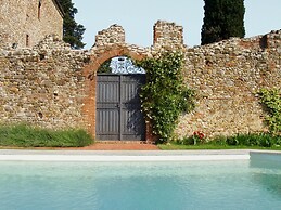 Castello Lorenzo Heart of Tuscany Renaissance Villa With Pool