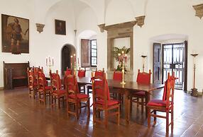 Castello Lorenzo Heart of Tuscany Renaissance Villa With Pool
