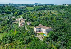 Castello Lorenzo Heart of Tuscany Renaissance Villa With Pool
