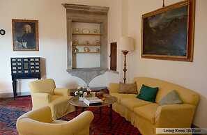 Castello Lorenzo Heart of Tuscany Renaissance Villa With Pool