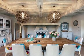 New Casale Volare Stylish Tuscany Farmhouse With House Chef Pool Pet F