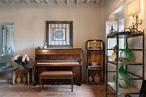 New Casale Volare Stylish Tuscany Farmhouse With House Chef Pool Pet F