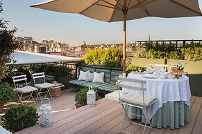 A Penthouse With Garden In Historic Palace in Rome s Historic Center