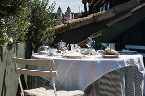 A Penthouse With Garden In Historic Palace in Rome s Historic Center