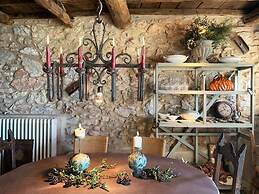 Il Podere di Metato Restored Tuscan Farmhouse With Pool With Views of 