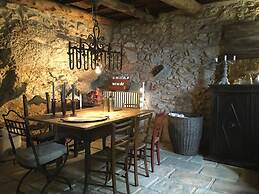 Il Podere di Metato Restored Tuscan Farmhouse With Pool With Views of 